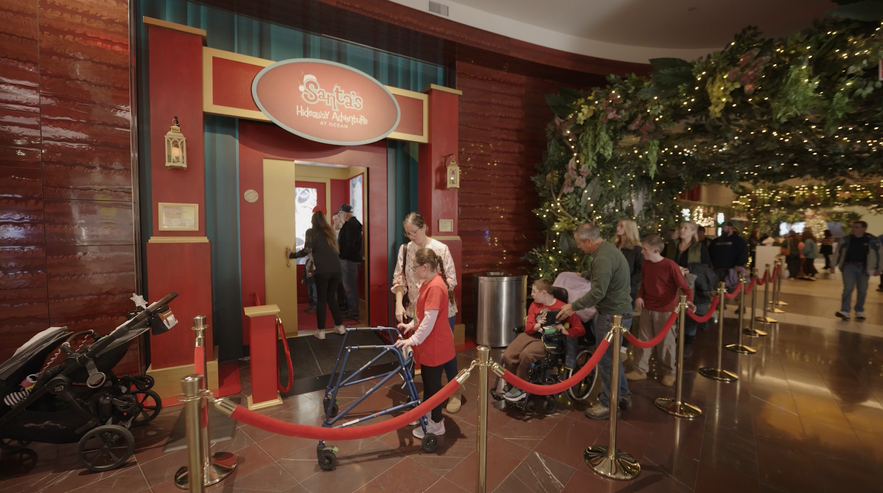 Families in line for Santa's Hideaway Adventure