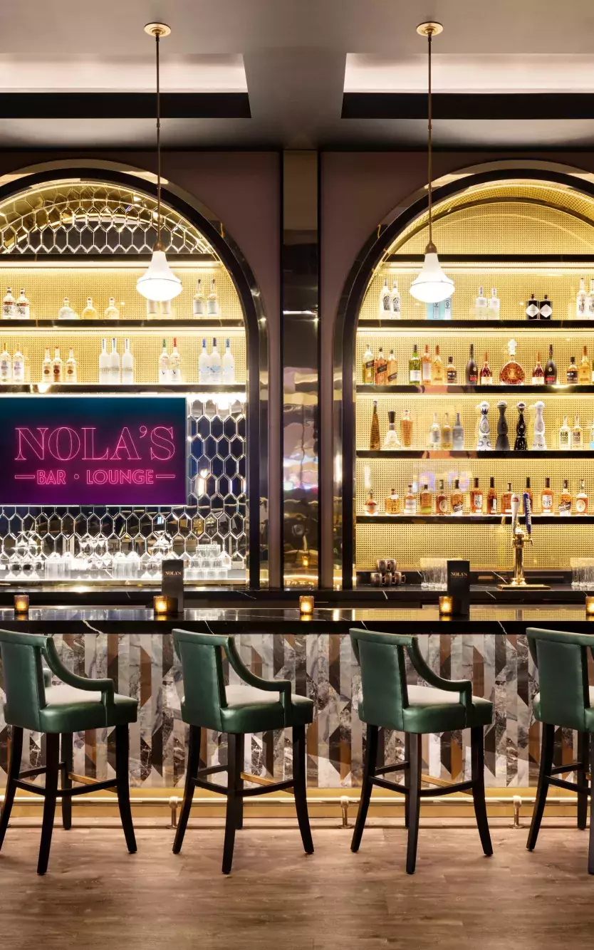 nolas bar
