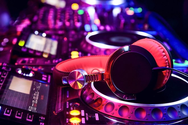 DJ Nightlife