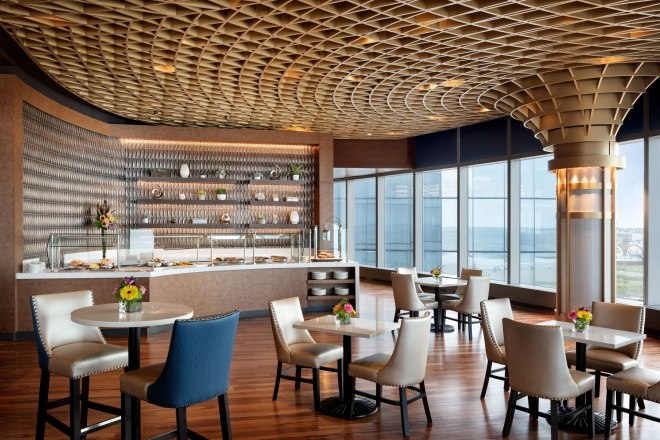 Luna's Lounge Ocean View