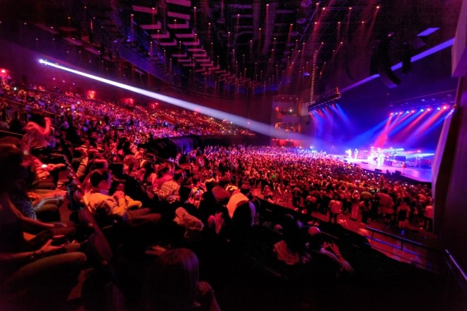 Ovation Hall concert